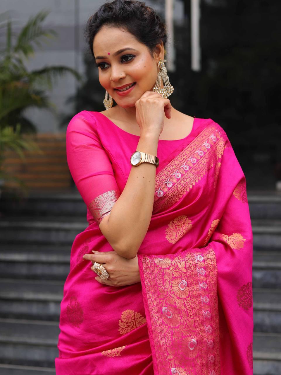 Admirable Dark Pink Soft Silk Saree With Dissemble Blouse Piece - Image 4