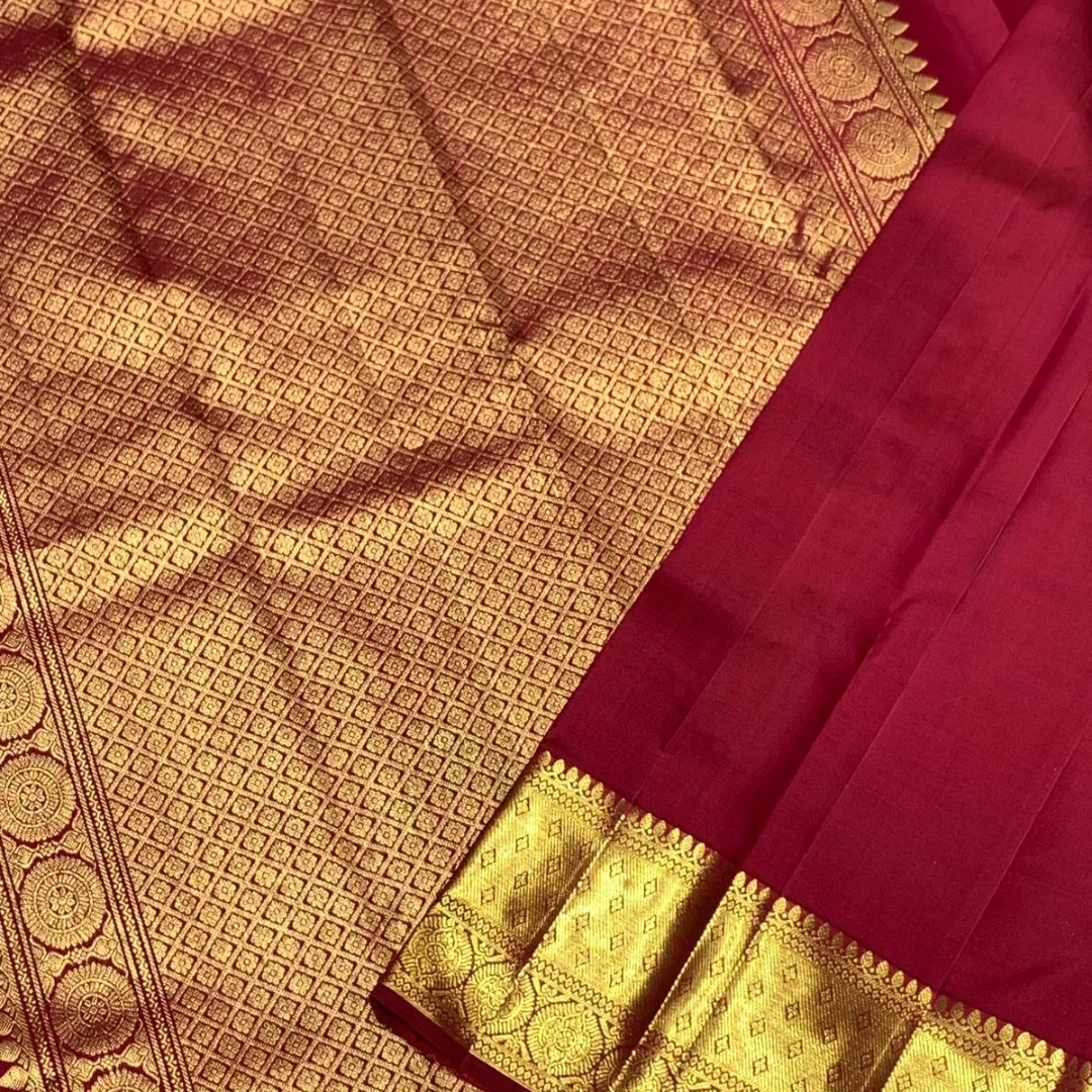 Admirable Red Soft Banarasi Silk Saree With Exquisite Blouse Piece - Image 4