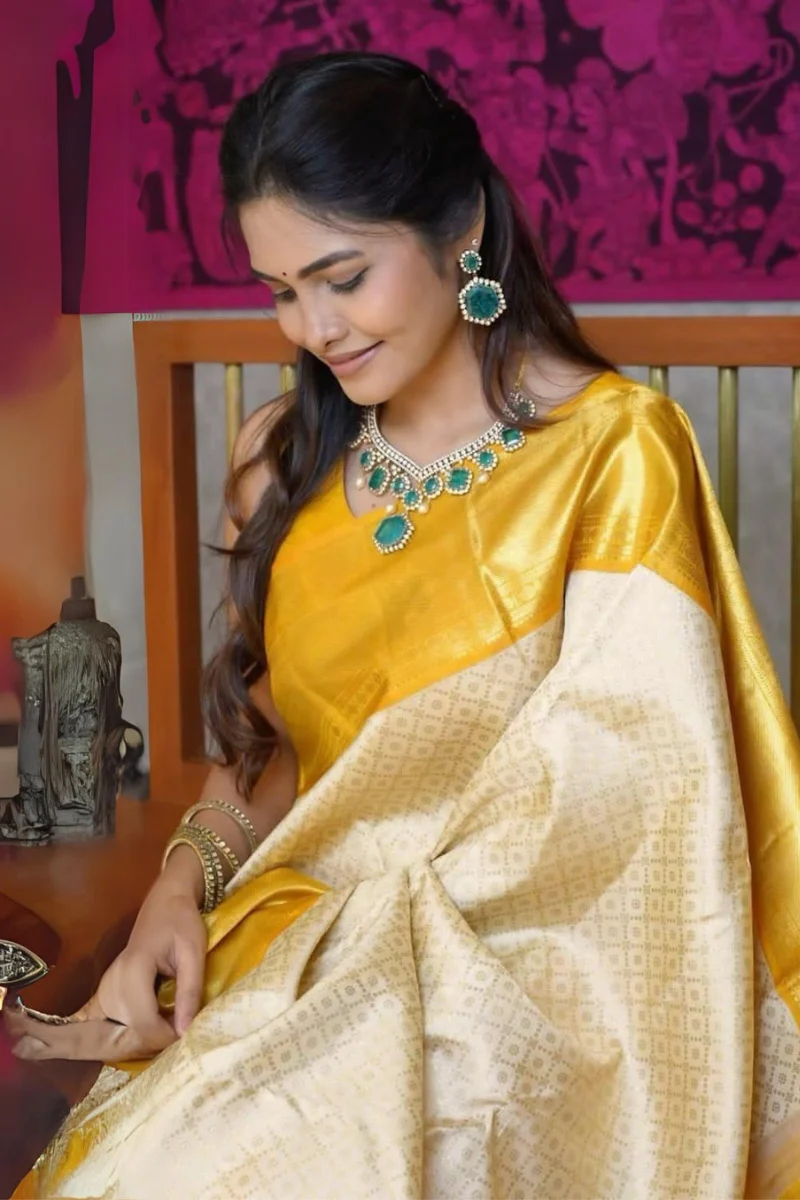 Adorable Beige Soft Silk Saree With Charming Blouse Piece - Image 3