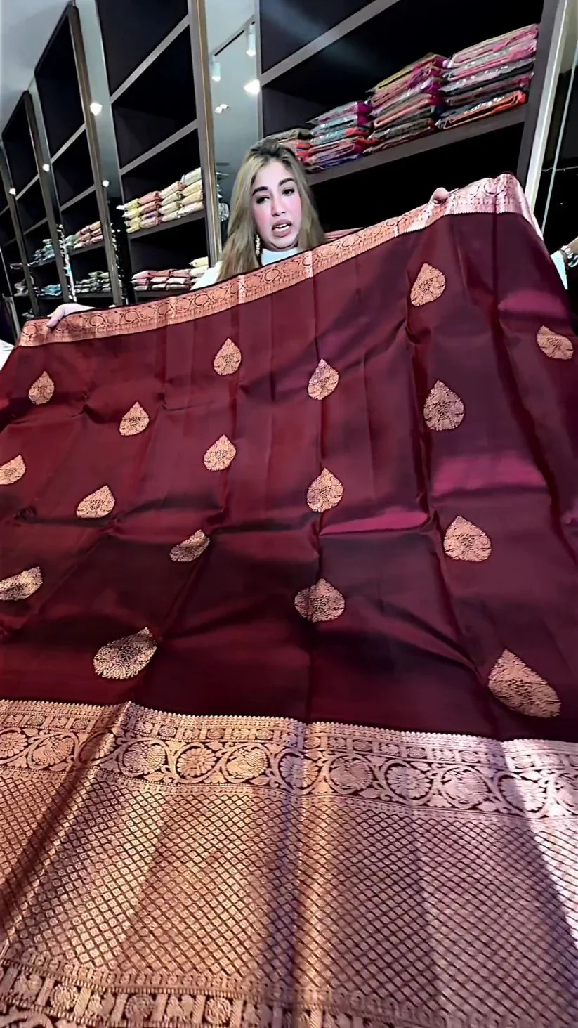 Adorable Wine Soft Silk Saree With Evocative Blouse Piece - Image 5