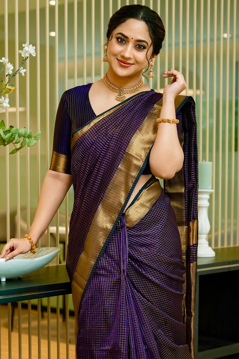 Adoring Navy Blue Soft Silk Saree With Delightful Blouse Piece - Image 2