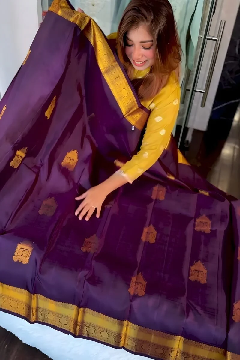Adoring Purple Pure Zari Weaving Banarasi Silk Saree With Twirling Blouse Piece - Image 5