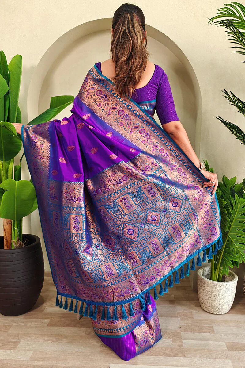 Adoring Purple Soft Banarasi Silk Saree With Posh Blouse Piece - Image 3