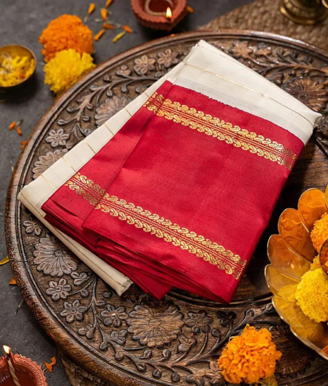 Adorning Off White Soft Silk Saree With Captivating Blouse Piece - Image 2