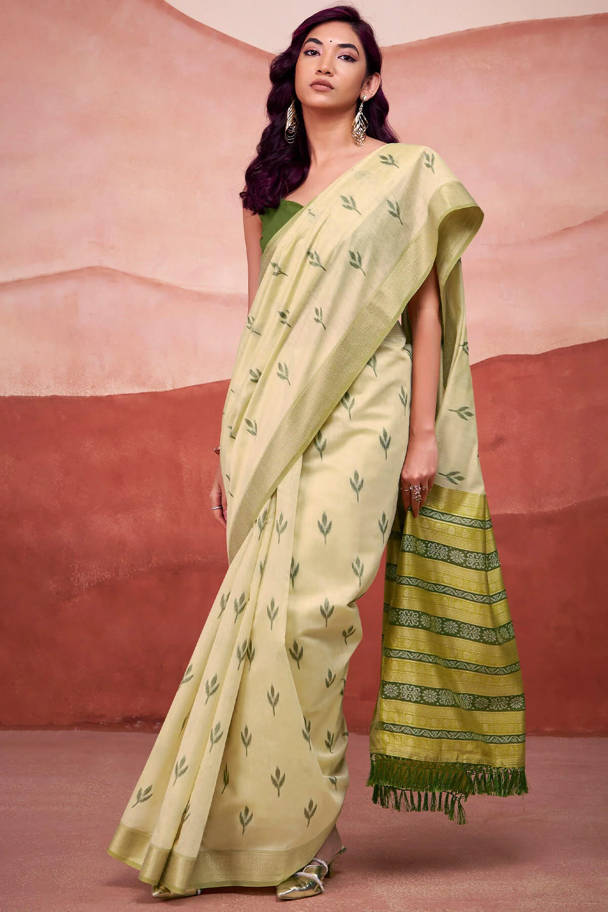 Ailurophile Pista Cotton Silk Saree With Gratifying Blouse Piece - Image 4