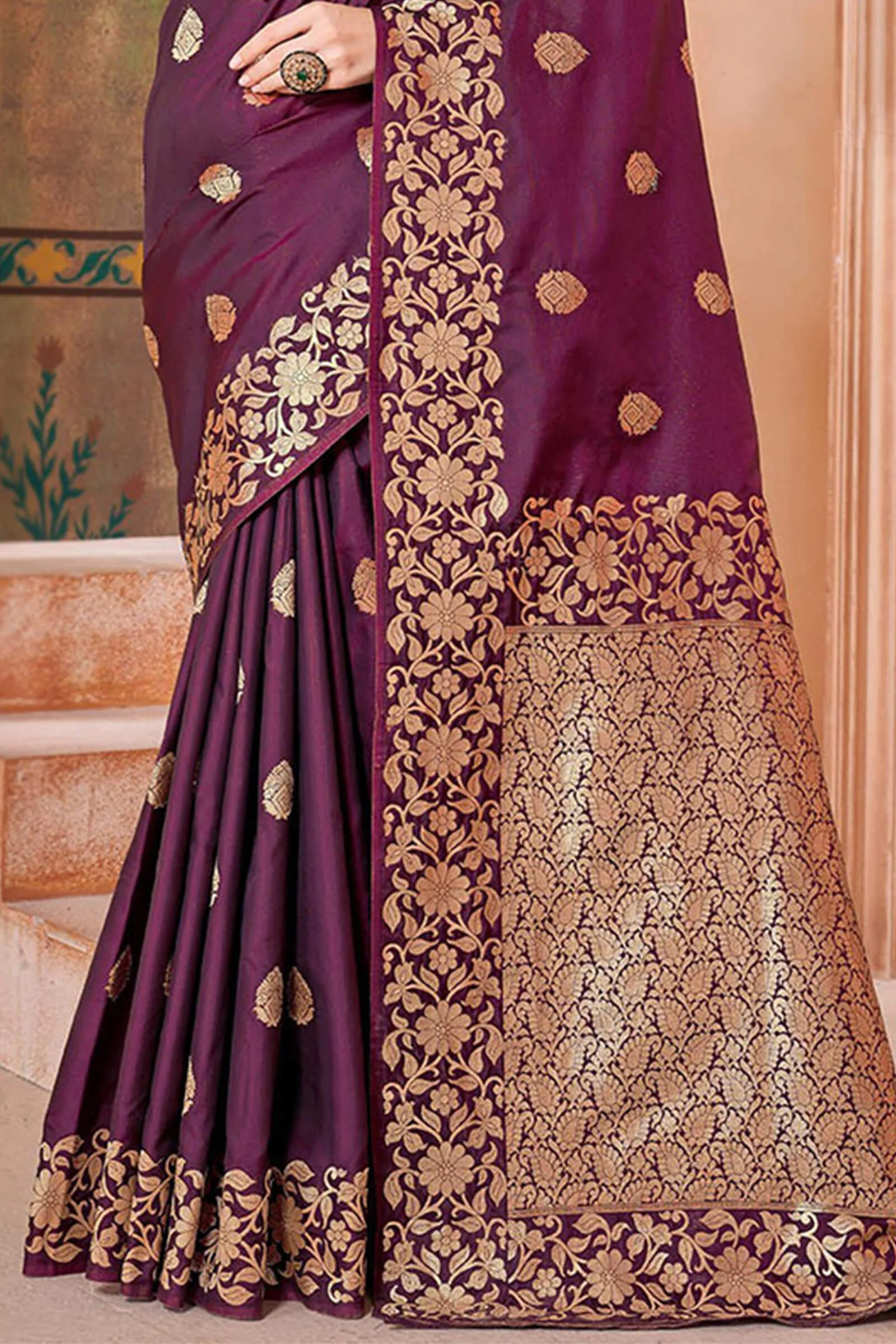 Allure Wine Soft Banarasi Silk Saree With Pleasant Blouse Piece - Image 3