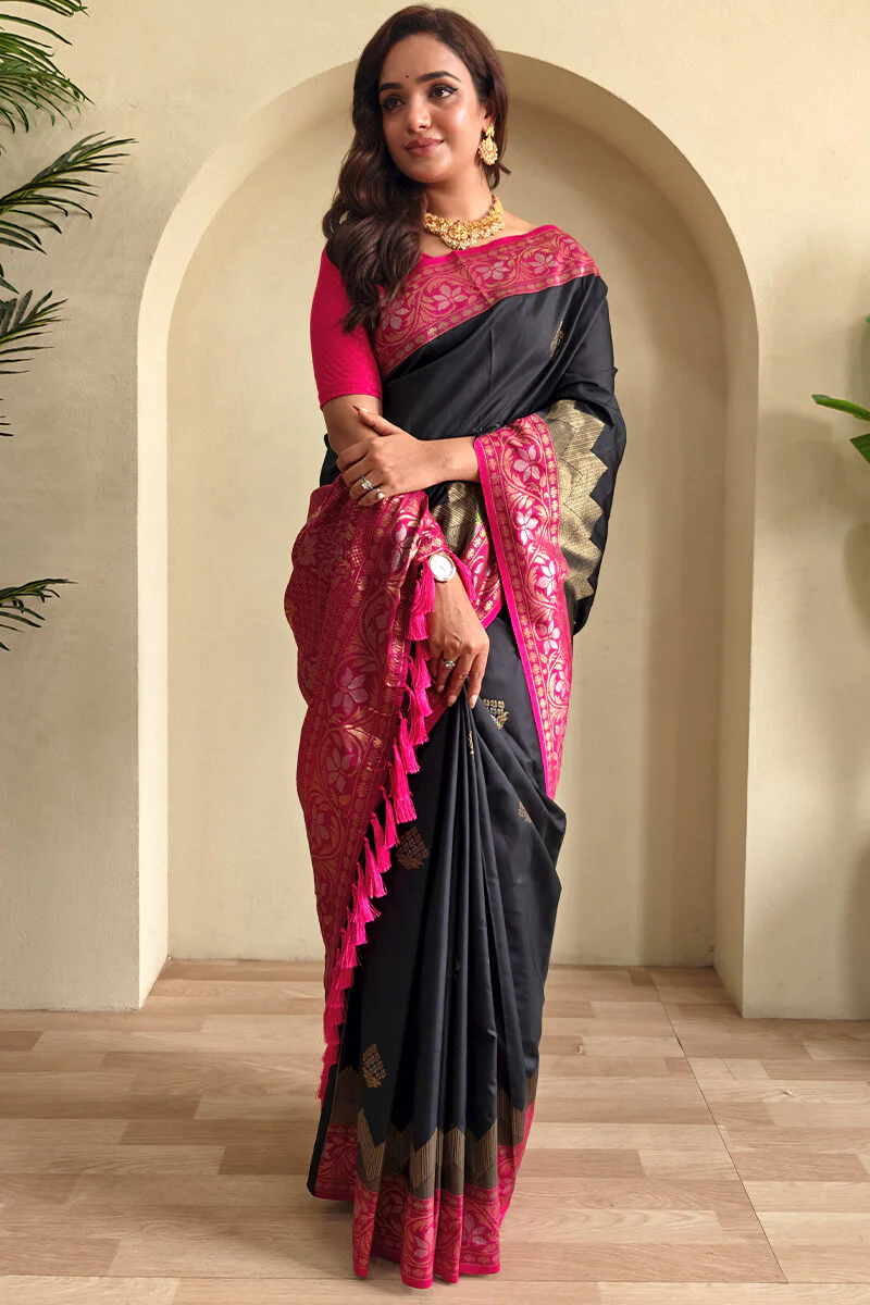 Alluring Black Soft Banarasi Silk Saree With Deserving Blouse Piece - Image 2