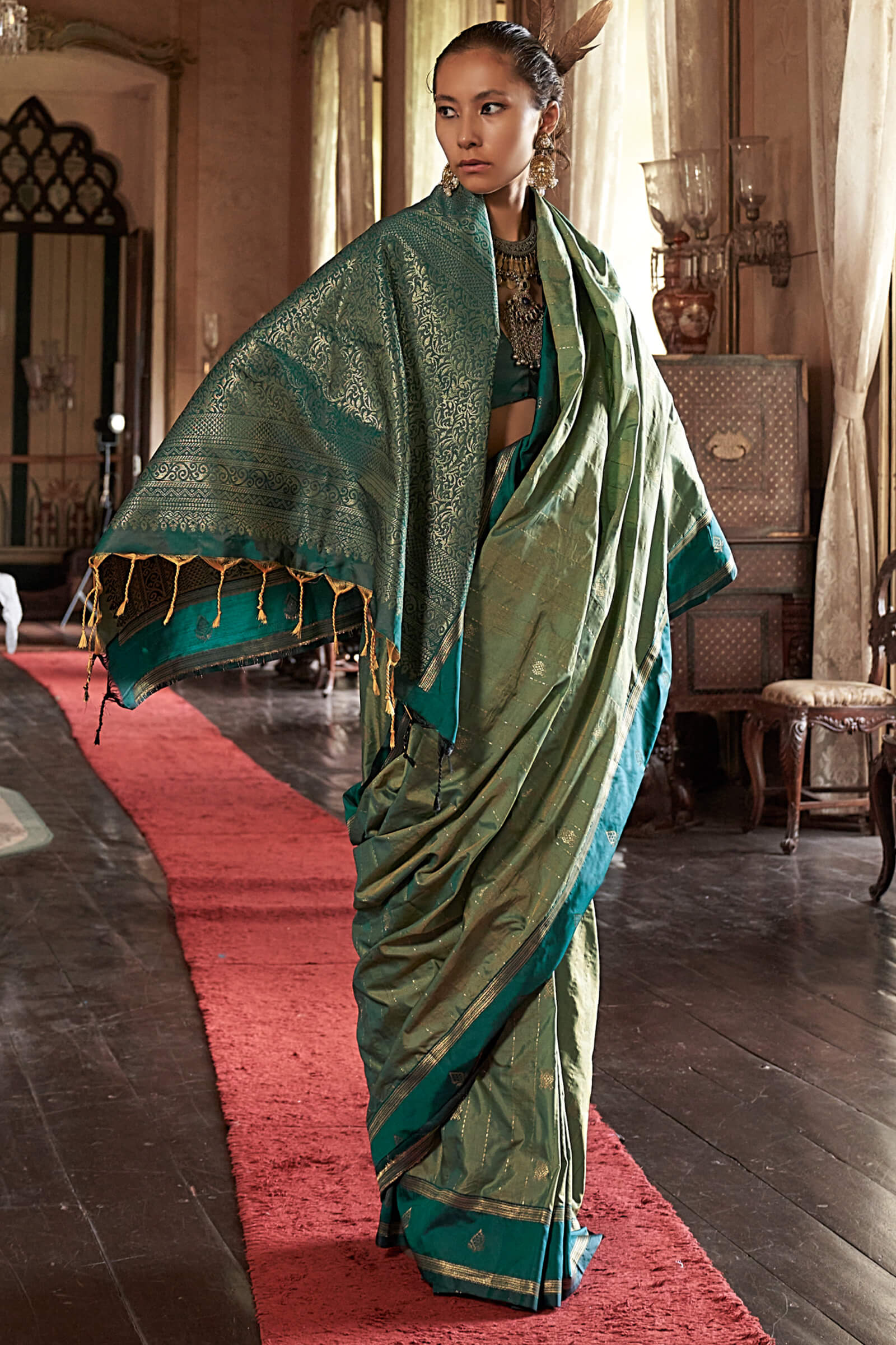 Alluring Green Banarasi Tussar Silk Saree With Surreptitious Blouse Piece - Image 3