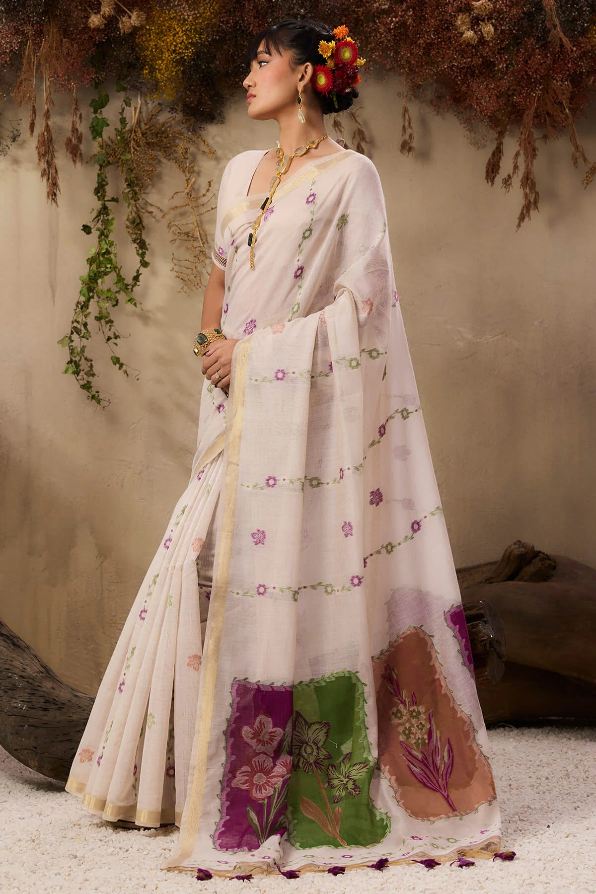 Amazing Beige Pure Munga Cotton Saree With Incredible Blouse Piece - Image 3