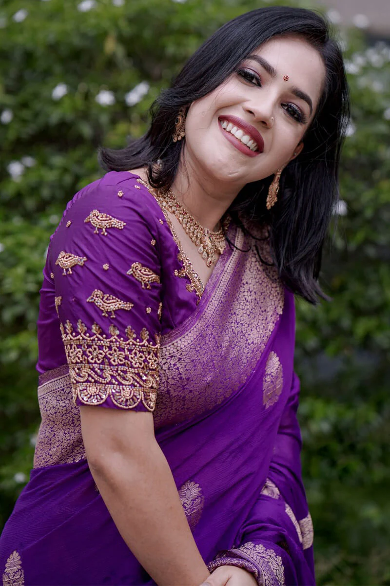 Amazing Purple Soft Silk Saree With Surpassing Blouse Piece - Image 6