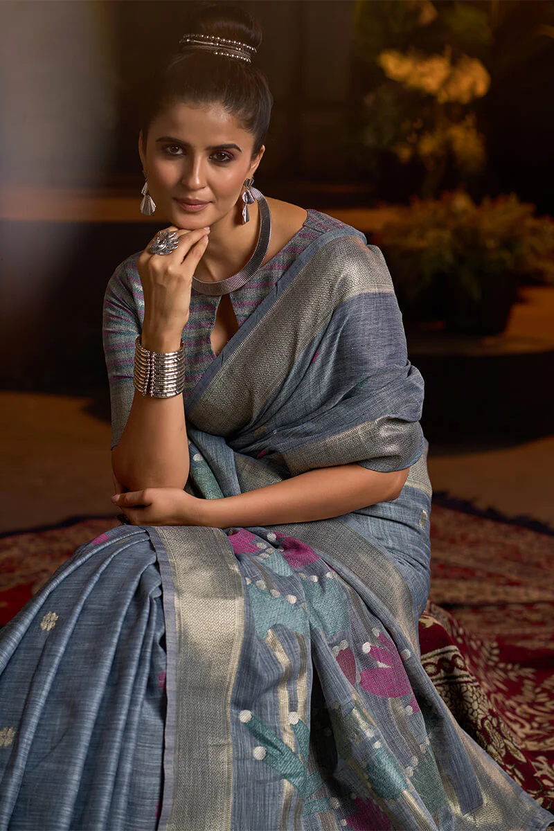 Aplomb Grey Cotton Silk Saree With Devastating Blouse Piece - Image 2