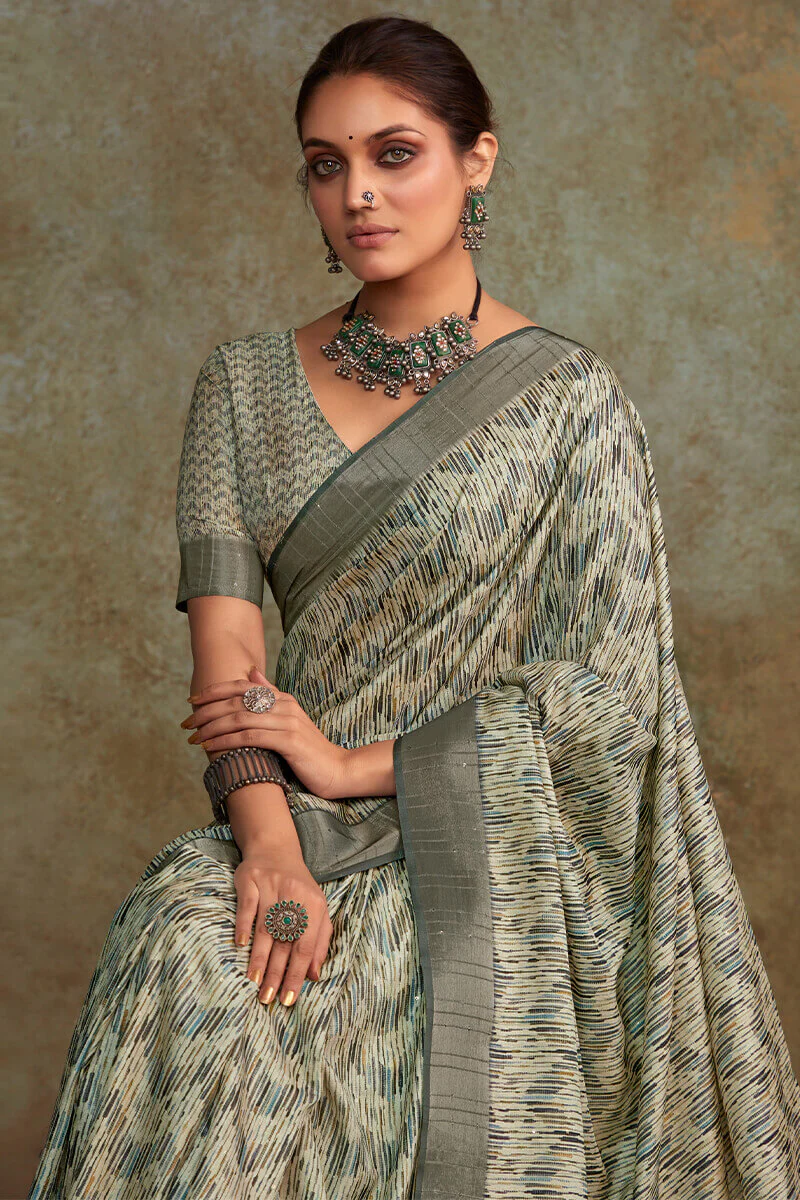 Aplomb Grey Digital Printed Soft Silk Saree With Opulent Blouse Piece - Image 2
