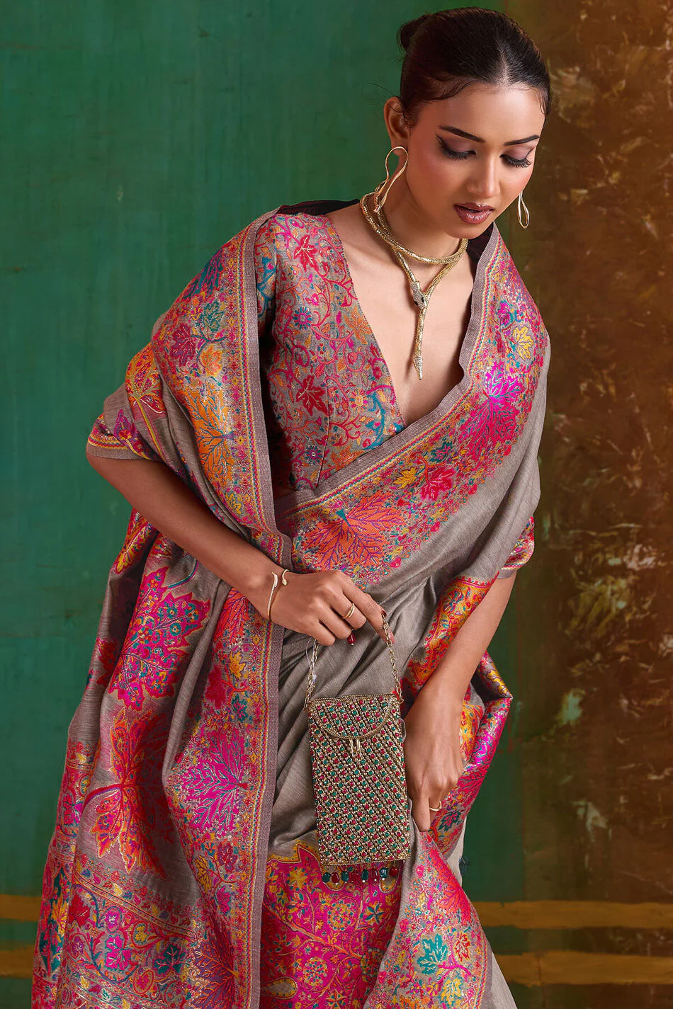 Appealing Grey Pashmina Saree With Charming Blouse Piece - Image 5