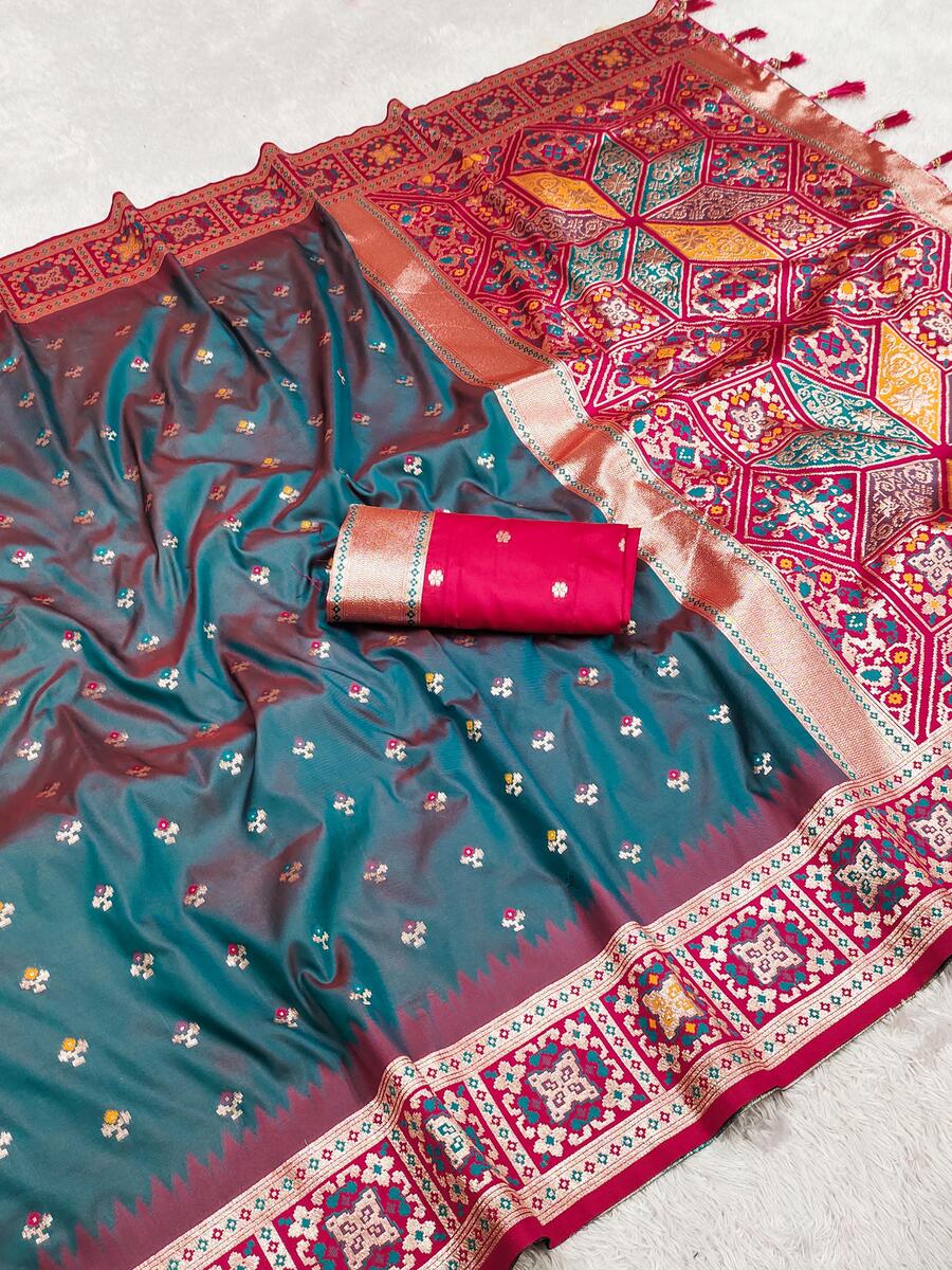 Arresting Grey Soft Banarasi Silk Saree With Staring Blouse Piece