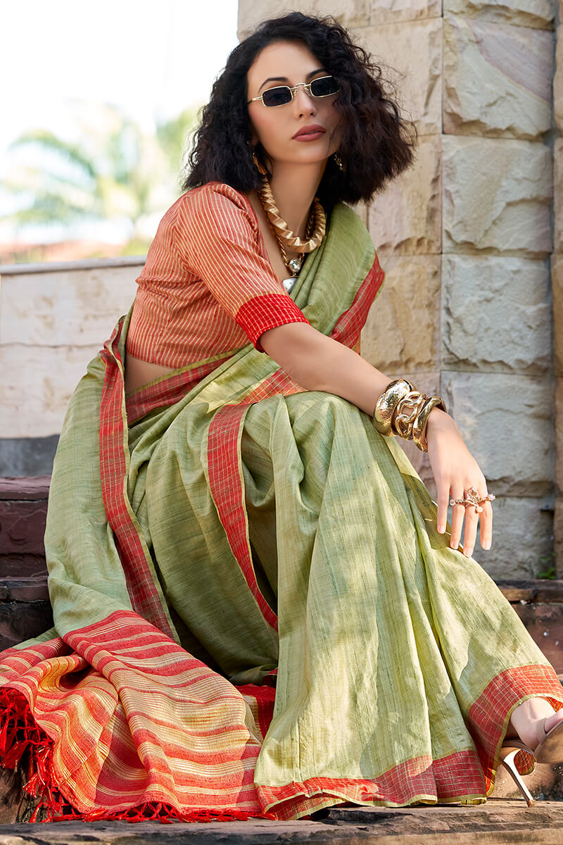 Arresting Pista Cotton Silk Saree With Prominent Blouse Piece - Image 3