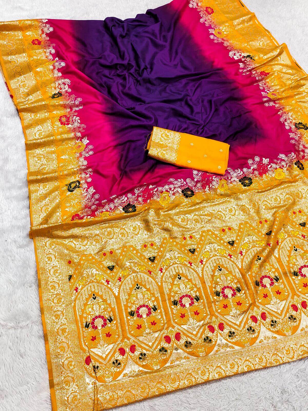 Artistic Purple Banarasi Dola Silk Saree With Amazing Blouse Piece - Image 2