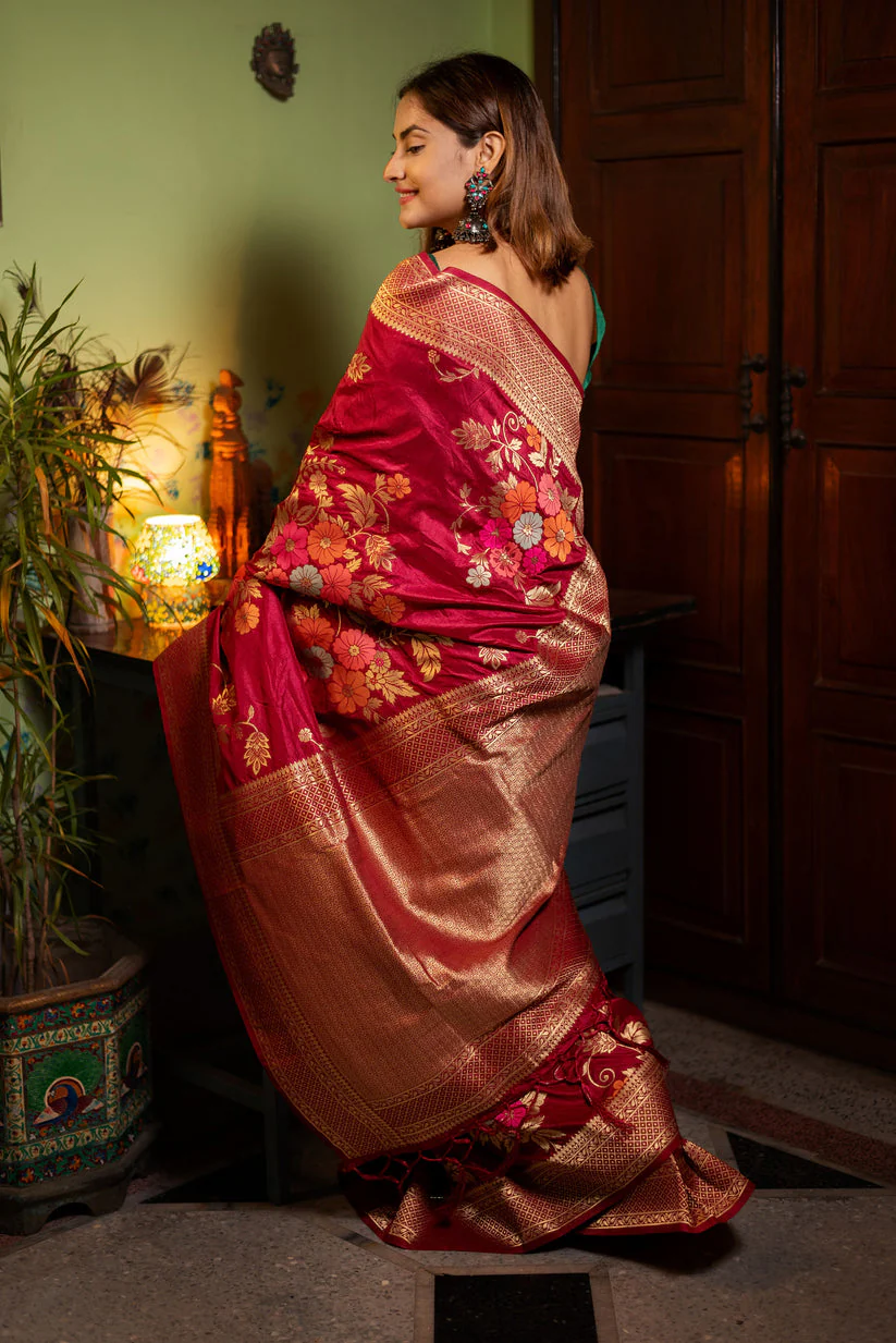 Assemblage Red Soft Banarasi Silk Saree With Dalliance Blouse Piece - Image 5