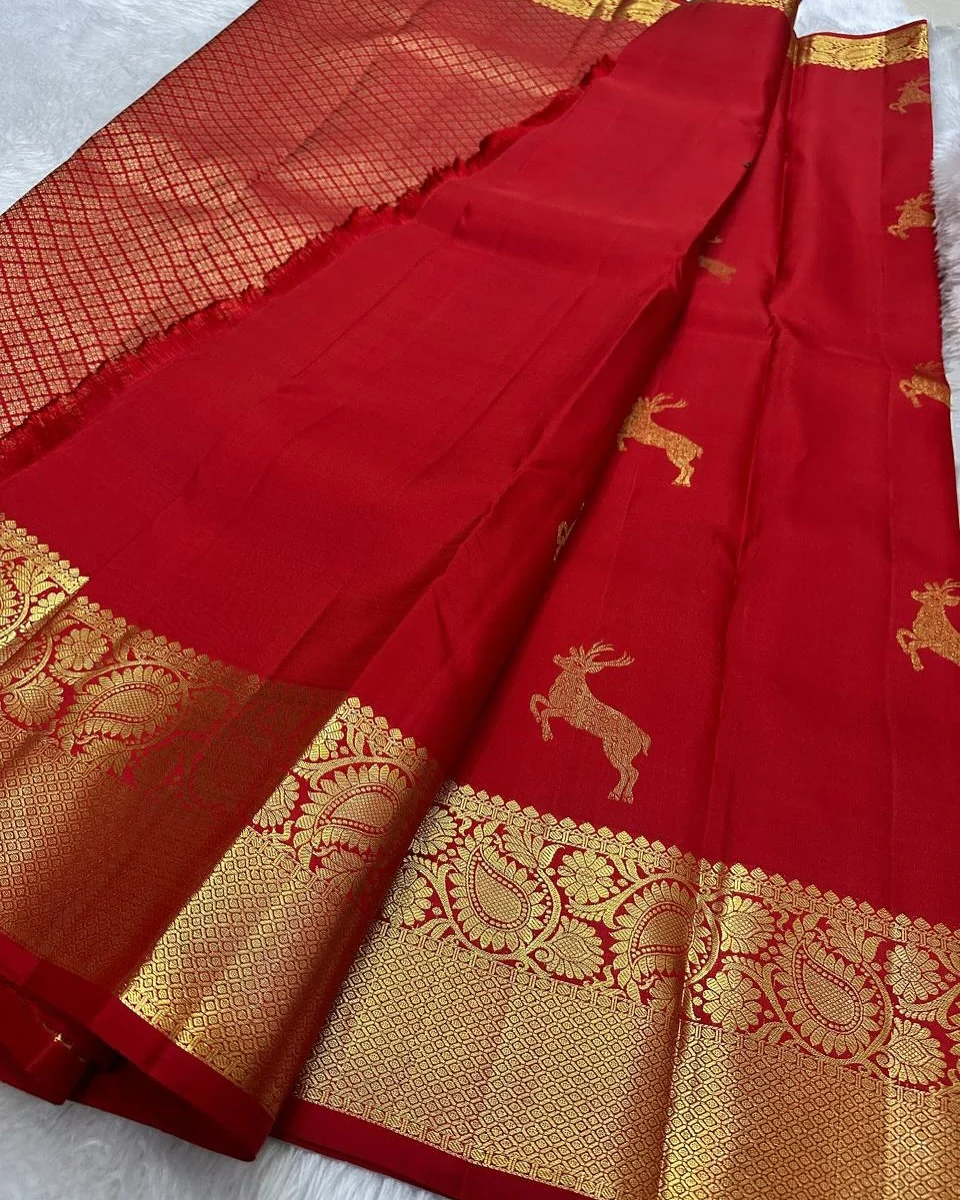 Assemblage Red Soft Banarasi Silk Saree With Delightful Blouse Piece - Image 4