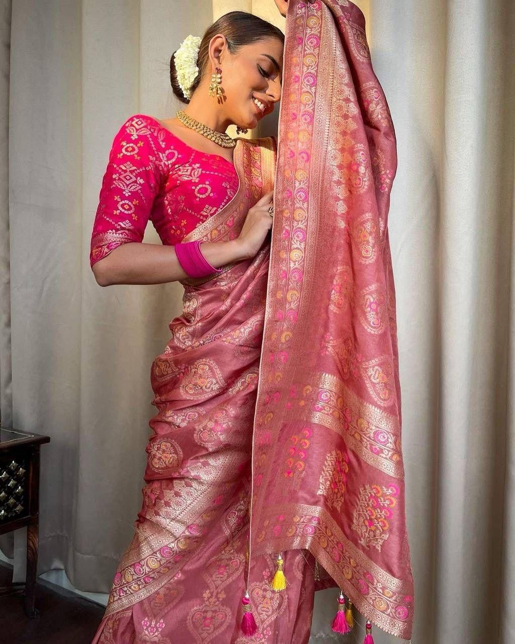 Attractive Peach Soft Silk Saree With Jazzy Blouse Piece - Image 2