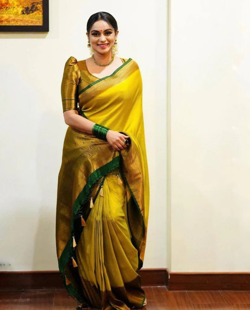Attractive Yellow Soft Silk Saree With Pretty Blouse Piece - Image 4