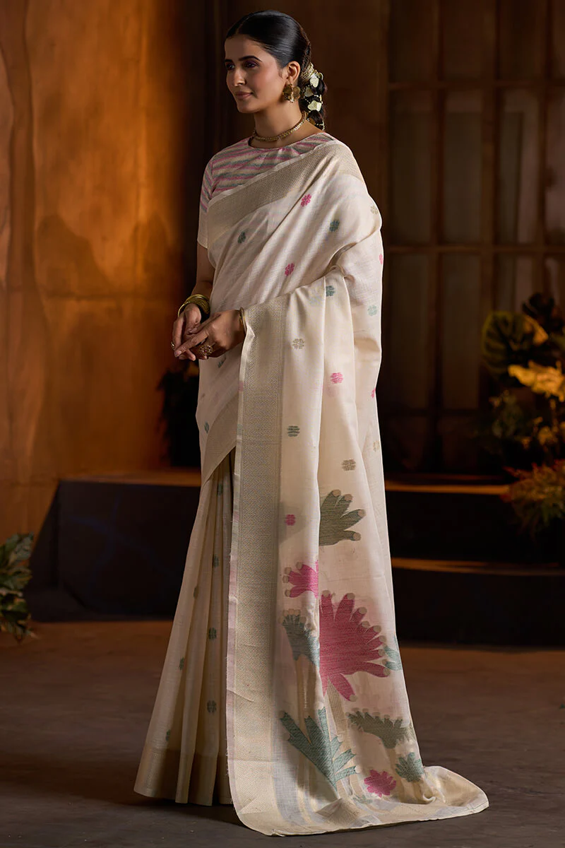 Beauteous Beige Cotton Silk Saree With Transcendent Blouse Piece - Image 3