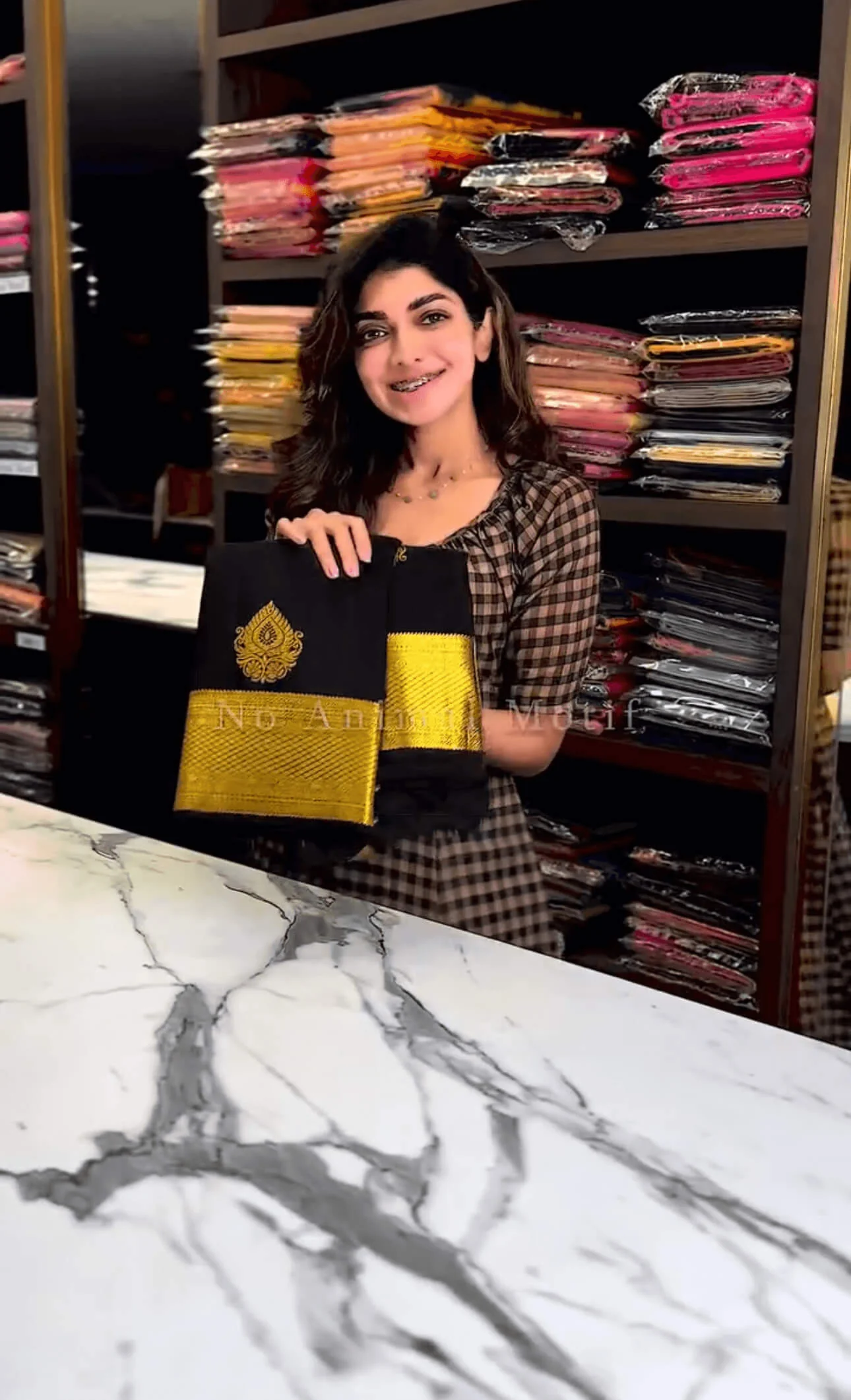 Beautiful Black Soft Banarasi Silk Saree With Snazzy Blouse Piece - Image 2