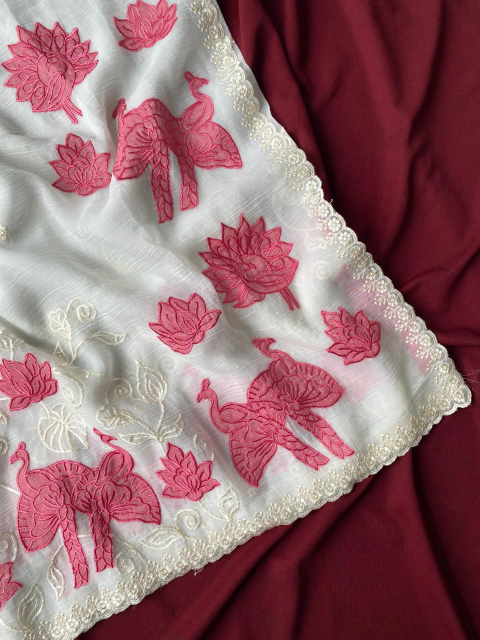 Beautiful Off White Embroidery Work Crush Silk Saree With Effulgent Blouse Piece - Image 5
