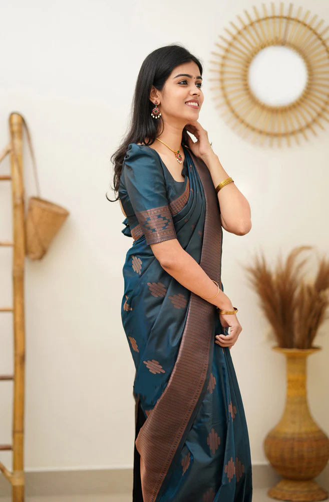 Beleaguer Rama Soft Silk Saree With Dissemble Blouse Piece - Image 3