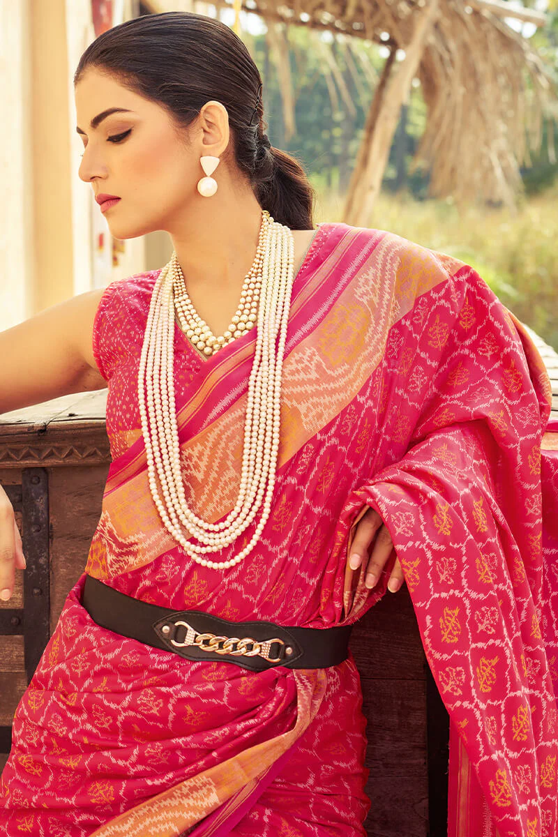Blissful Dark Pink Soft Banarasi Silk Saree With Woebegone Blouse Piece - Image 2
