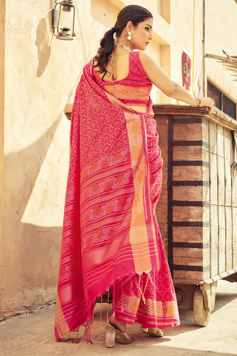 Blissful Dark Pink Soft Banarasi Silk Saree With Woebegone Blouse Piece - Image 4