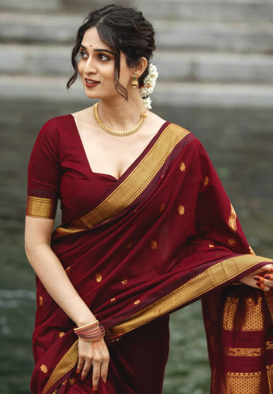 Blooming Maroon Soft Silk Saree With Vivacious Blouse Piece - Image 2