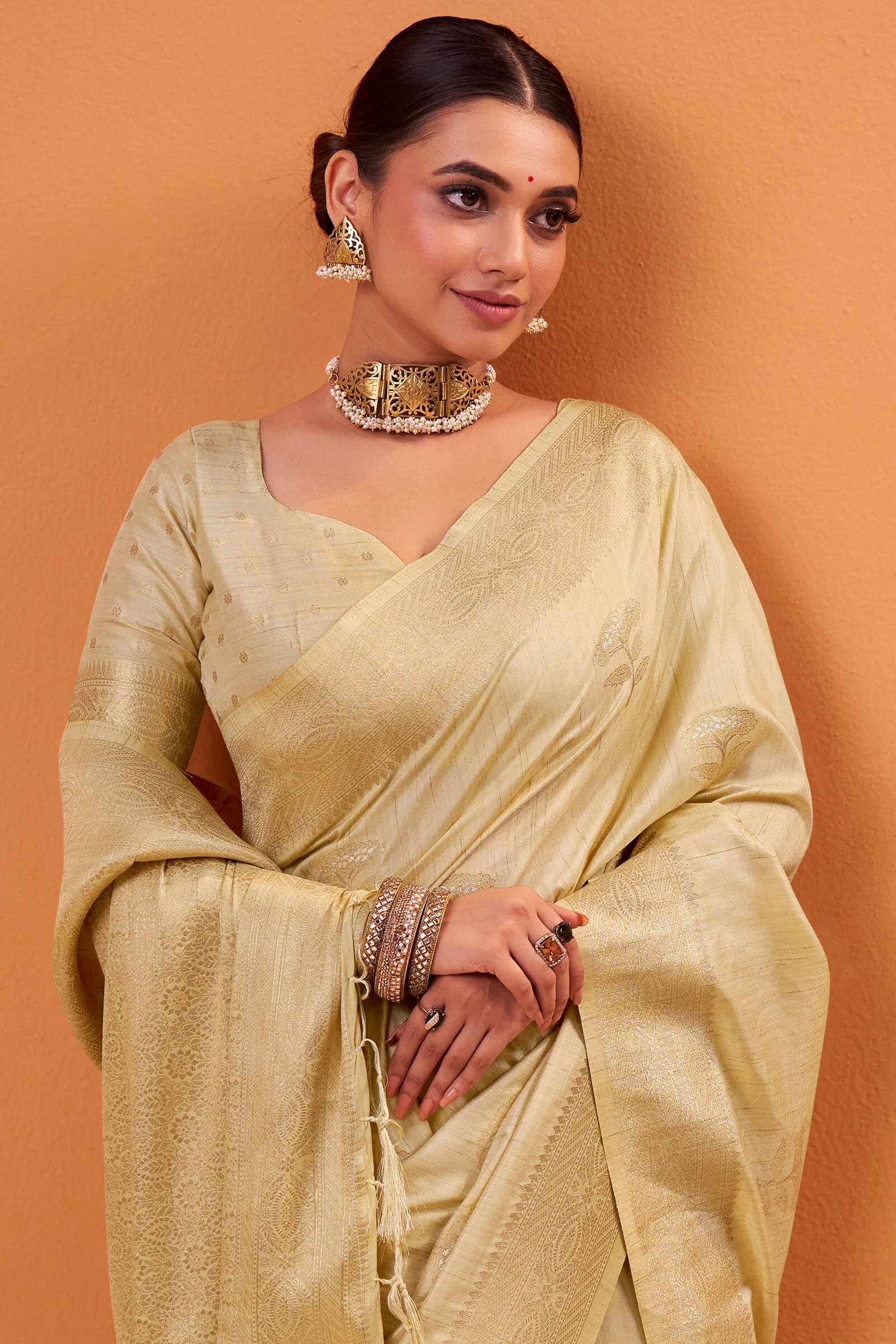 Brood Beige Banarasi Tussar Silk Saree With Proficient Blouse Piece - Image 2