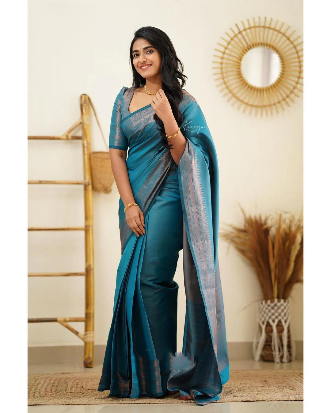 Brood Firozi Soft Silk Saree With Moiety Blouse Piece - Image 4