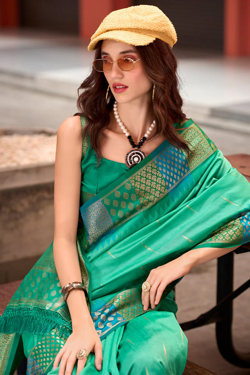 Capricious Sea Green Soft Banarasi Silk Saree With Charming Blouse Piece - Image 2