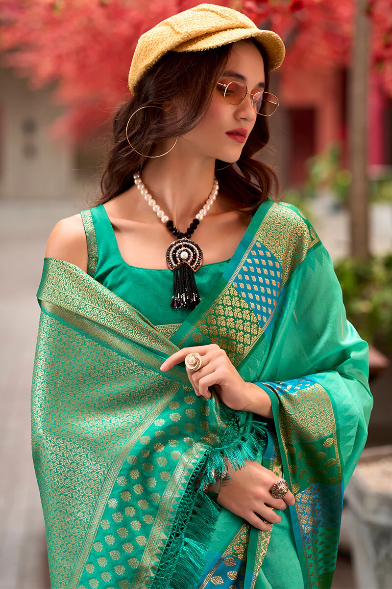 Capricious Sea Green Soft Banarasi Silk Saree With Charming Blouse Piece - Image 3