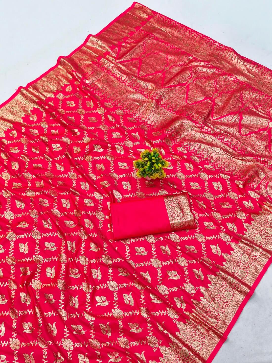 Charismatic Dark Pink Pure Zari Weaving Banarasi Silk Saree With Blooming Blouse Piece - Image 3