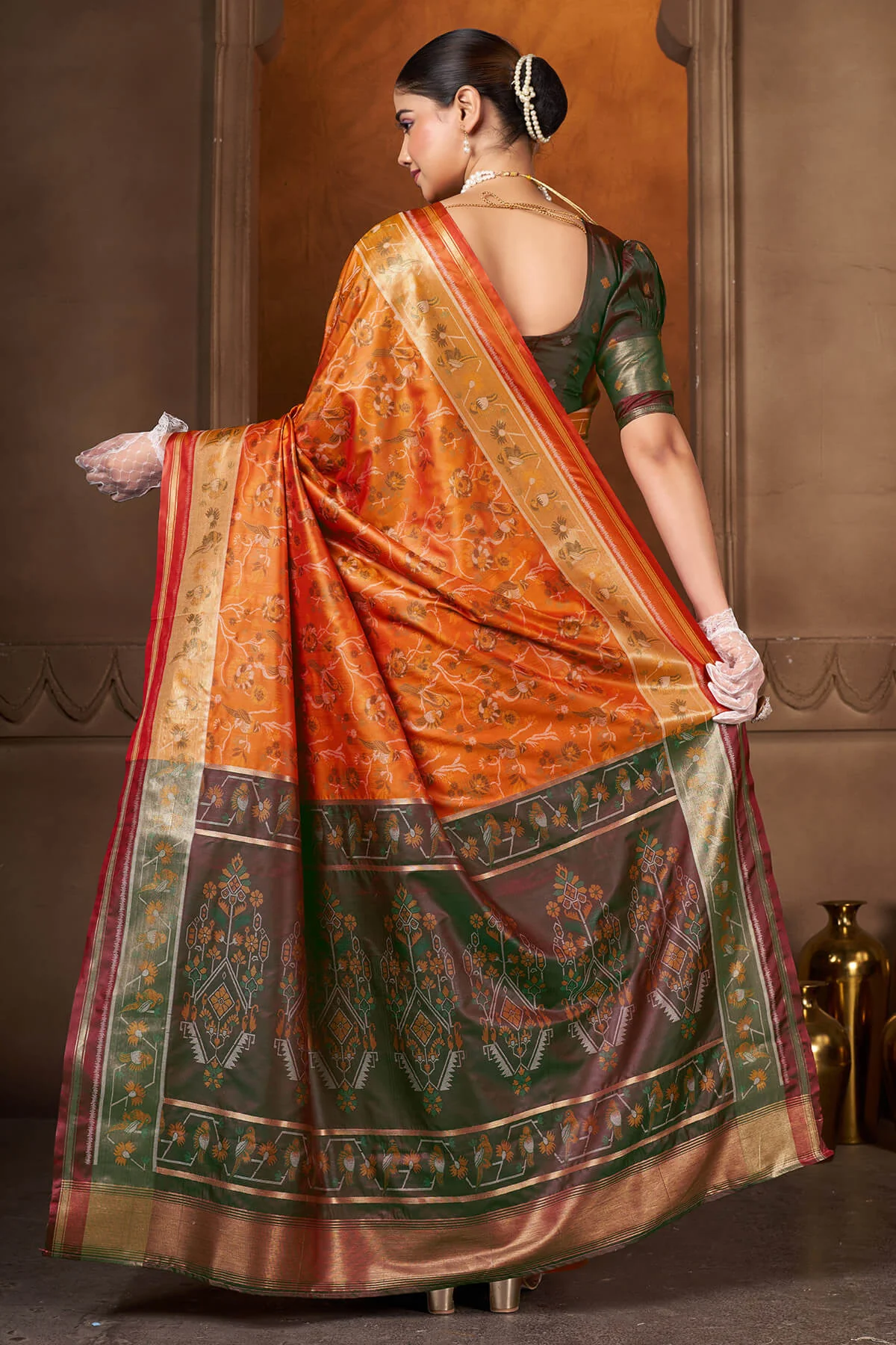 Charismatic Orange Paithani Silk Saree With Innovative Blouse Piece - Image 5