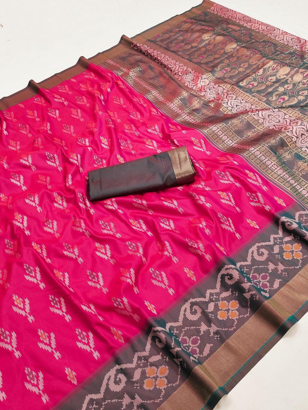 Chatoyant Dark Pink Pure Zari Weaving Banarasi Silk Saree With Fairytale Blouse Piece