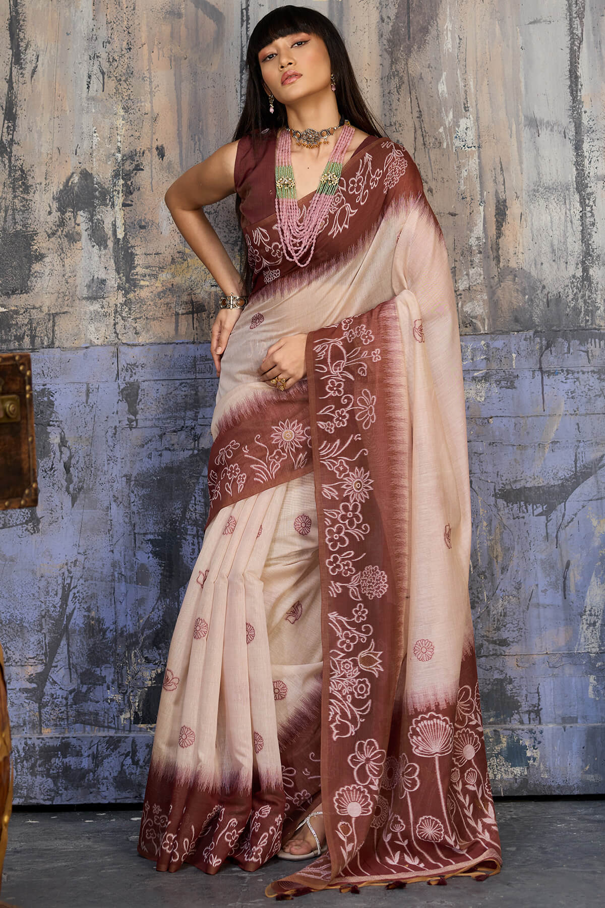Classy Beige and Brown Pure Munga Cotton Saree With Demure Blouse Piece - Image 5