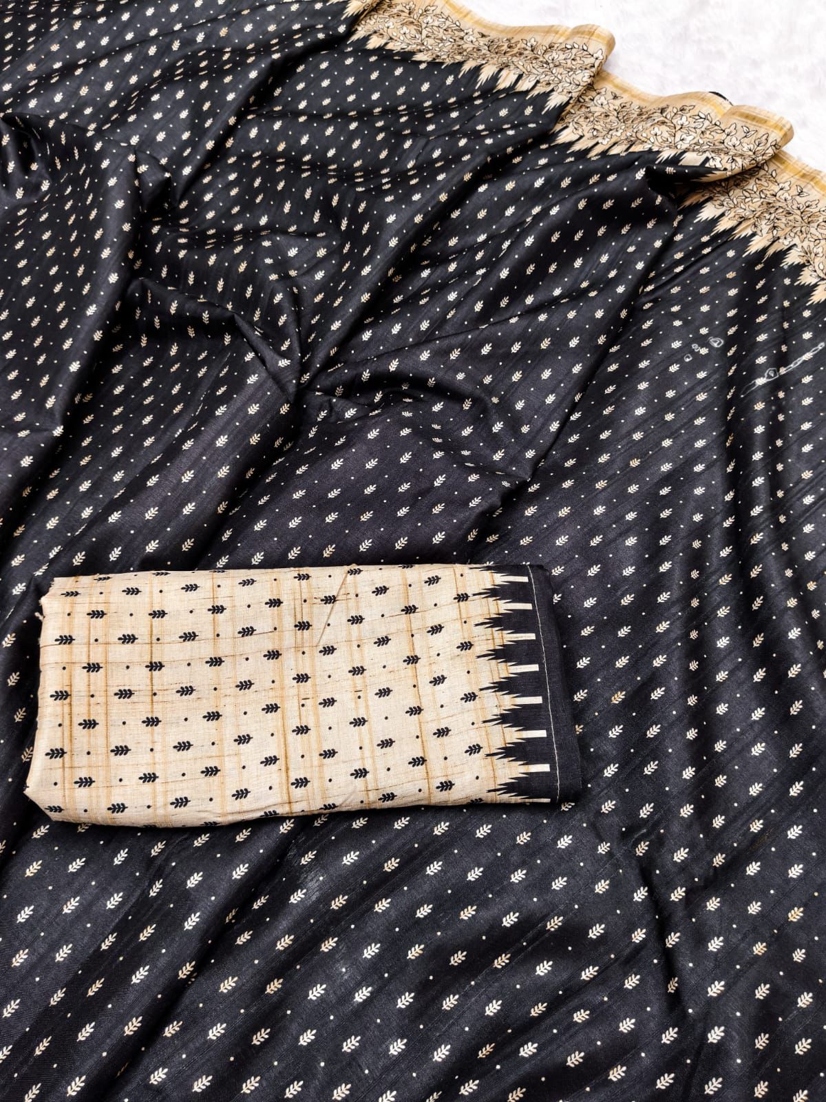 Classy Black Embroidery Work Tussar Silk Saree With Brood Blouse Piece - Image 3