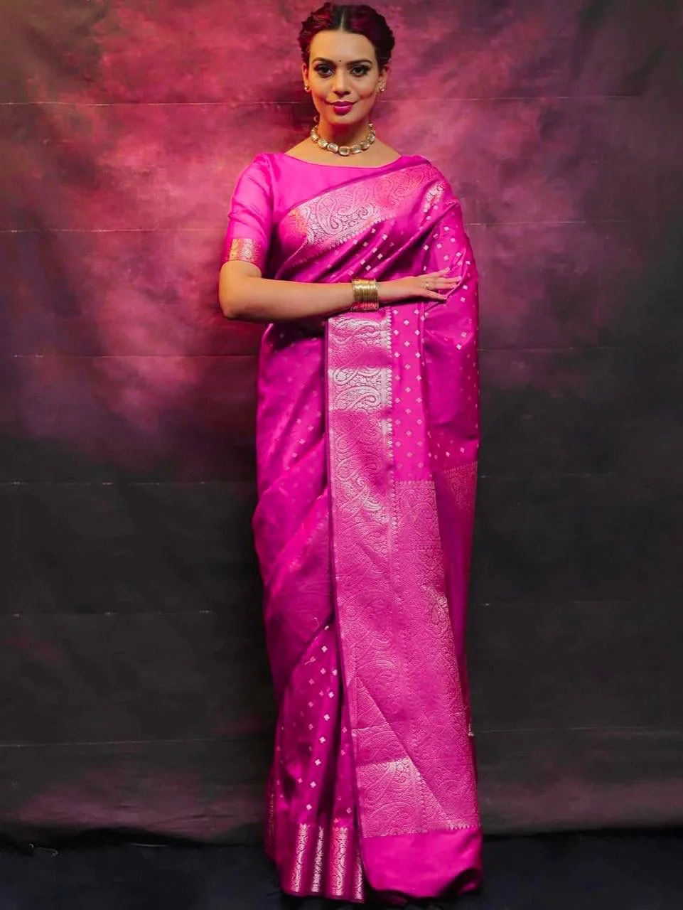Classy Dark Pink Soft Silk Saree With Dissemble Blouse Piece - Image 5