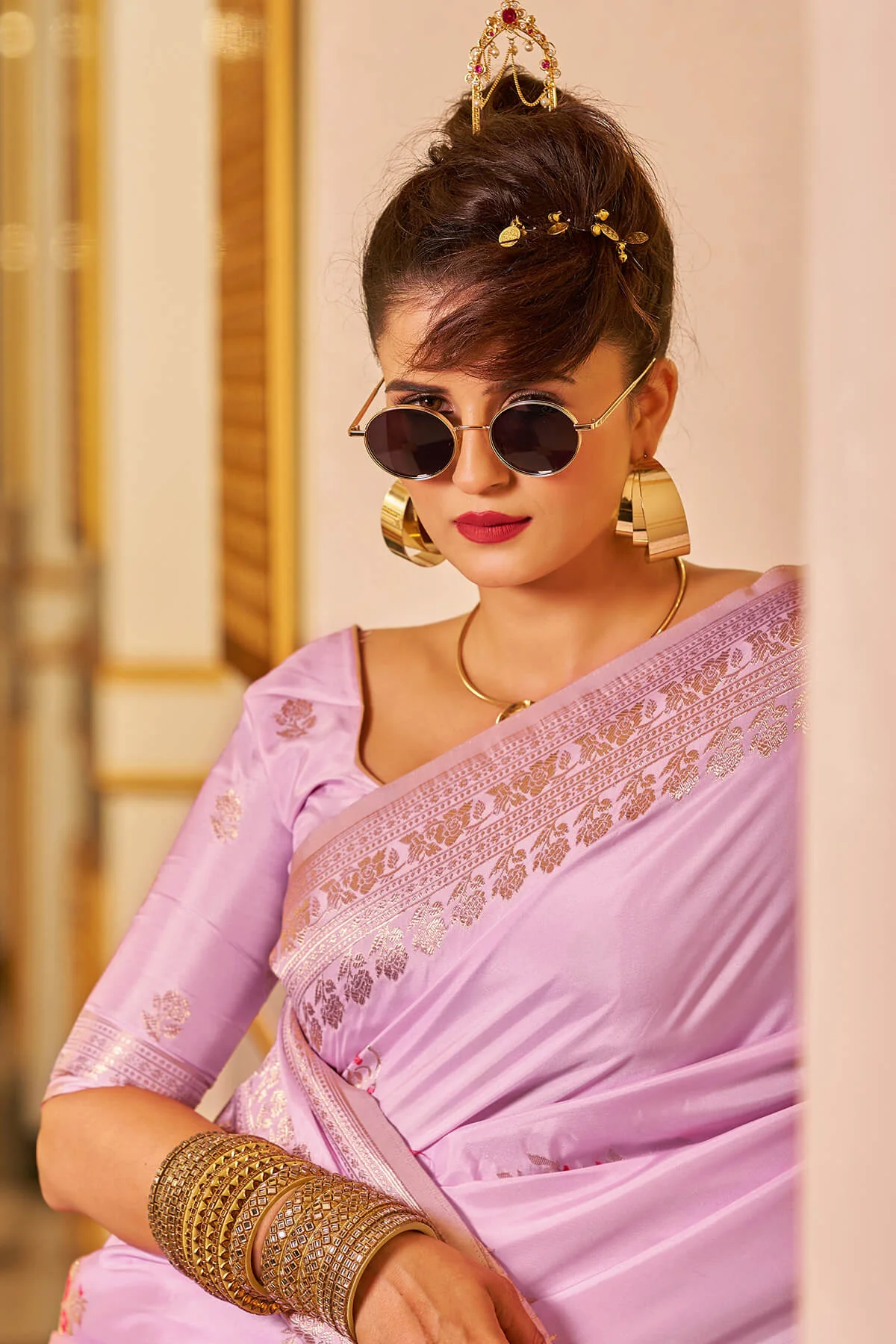 Classy Lavender Pure Zari Weaving Banarasi Silk Saree With Bewitching Blouse Piece - Image 4