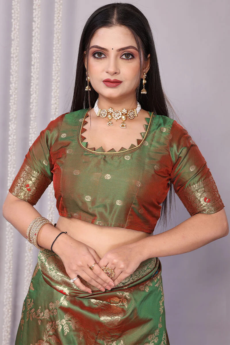 Comely Green Soft Banarasi Silk Saree With Mellifluous Blouse Piece - Image 6