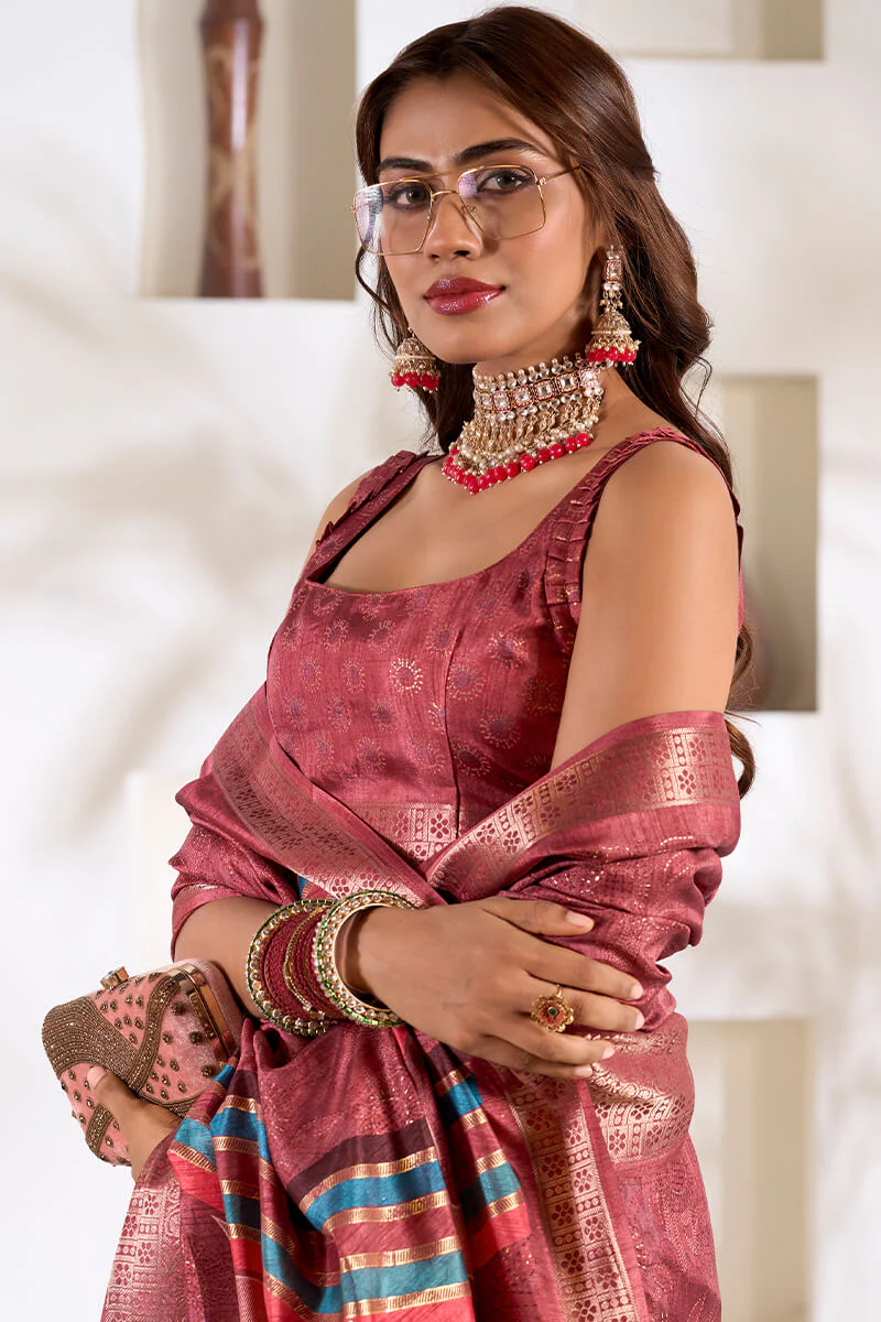 Comely Maroon Digital Printed Dola Silk Saree With Arresting Blouse Piece - Image 2