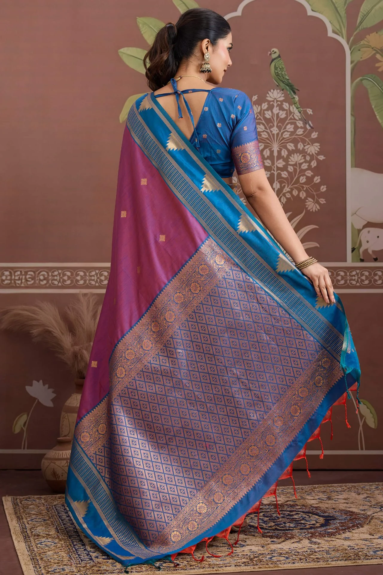 Confounding Lavender Banarasi Tussar Silk Saree With Flattering Blouse Piece - Image 6