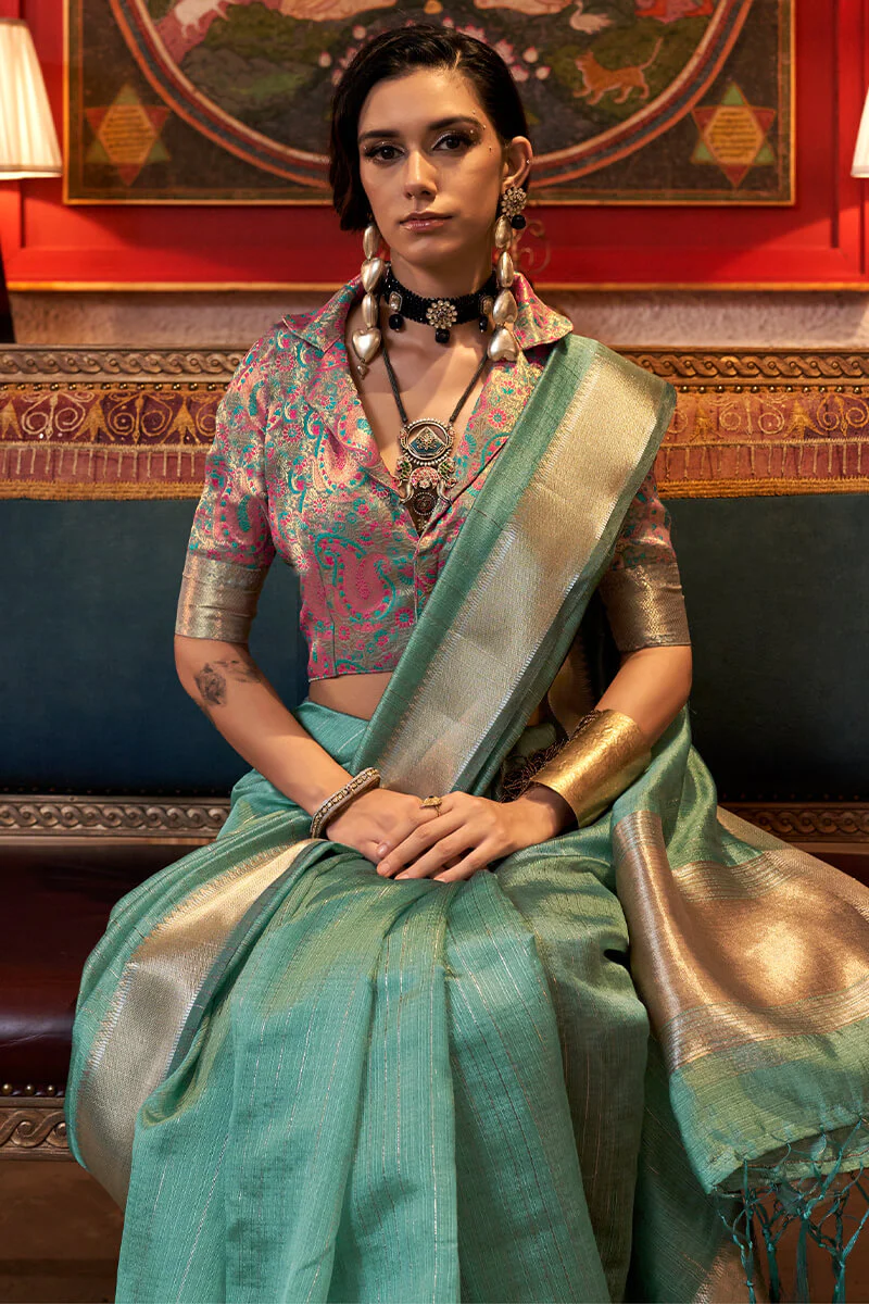 Confounding Sea Green Soft Banarasi Silk Saree With Fantabulous Blouse Piece - Image 2