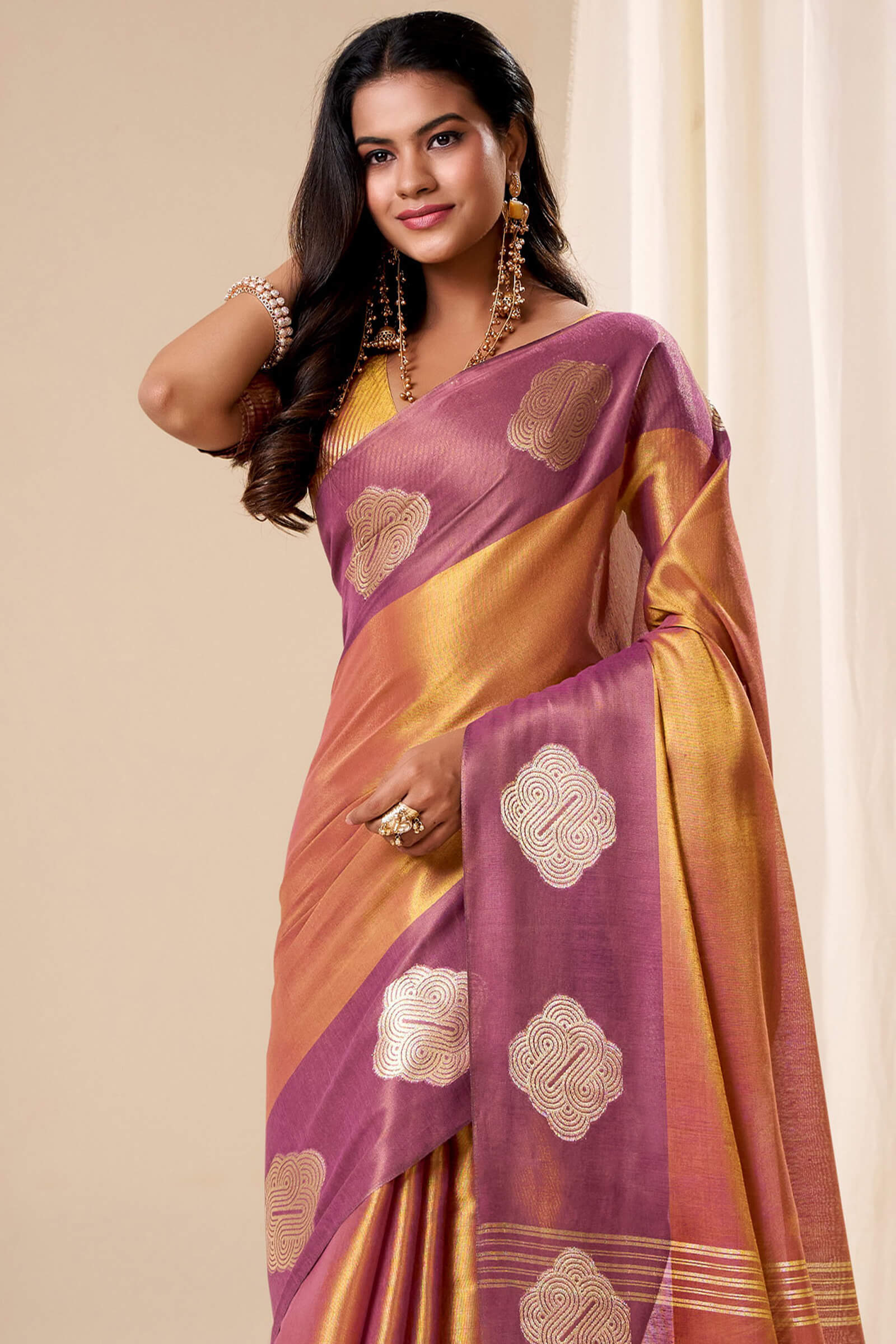 Cynosure Peach Pure Zari Weaving Banarasi Tissue Silk Saree With Ratatouille Blouse Piece - Image 3