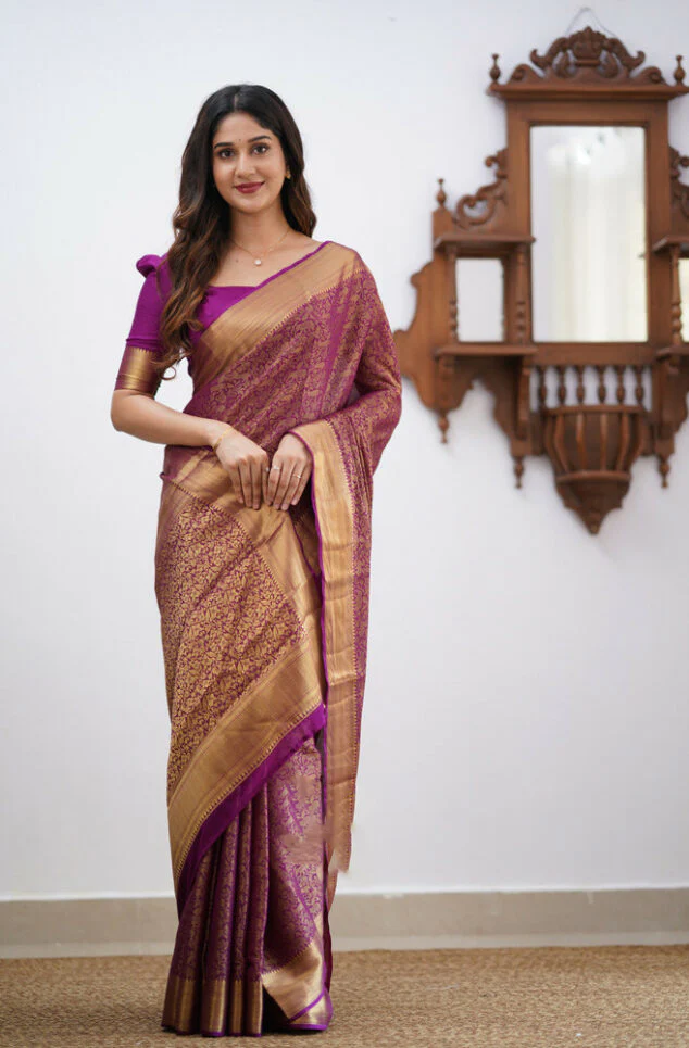 Dalliance Purple Soft Silk Saree With Bewitching Blouse Piece - Image 4