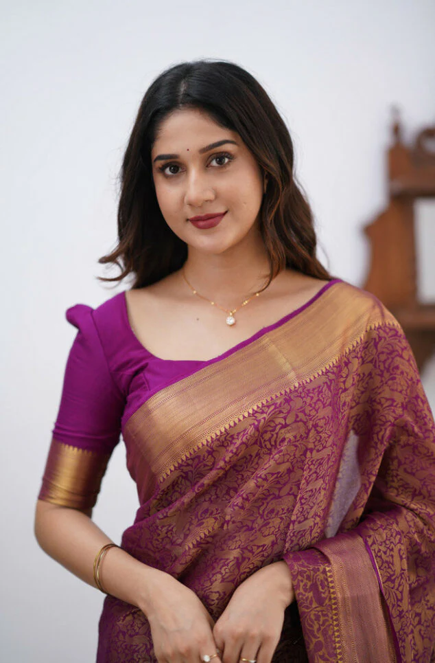 Dalliance Purple Soft Silk Saree With Bewitching Blouse Piece - Image 5
