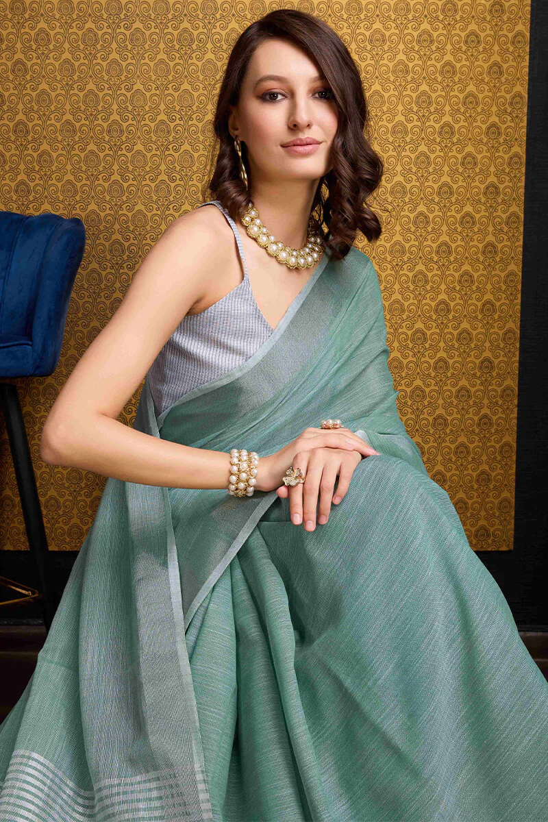 Dazzling Green Cotton Silk Saree With Quixotic Blouse Piece - Image 2